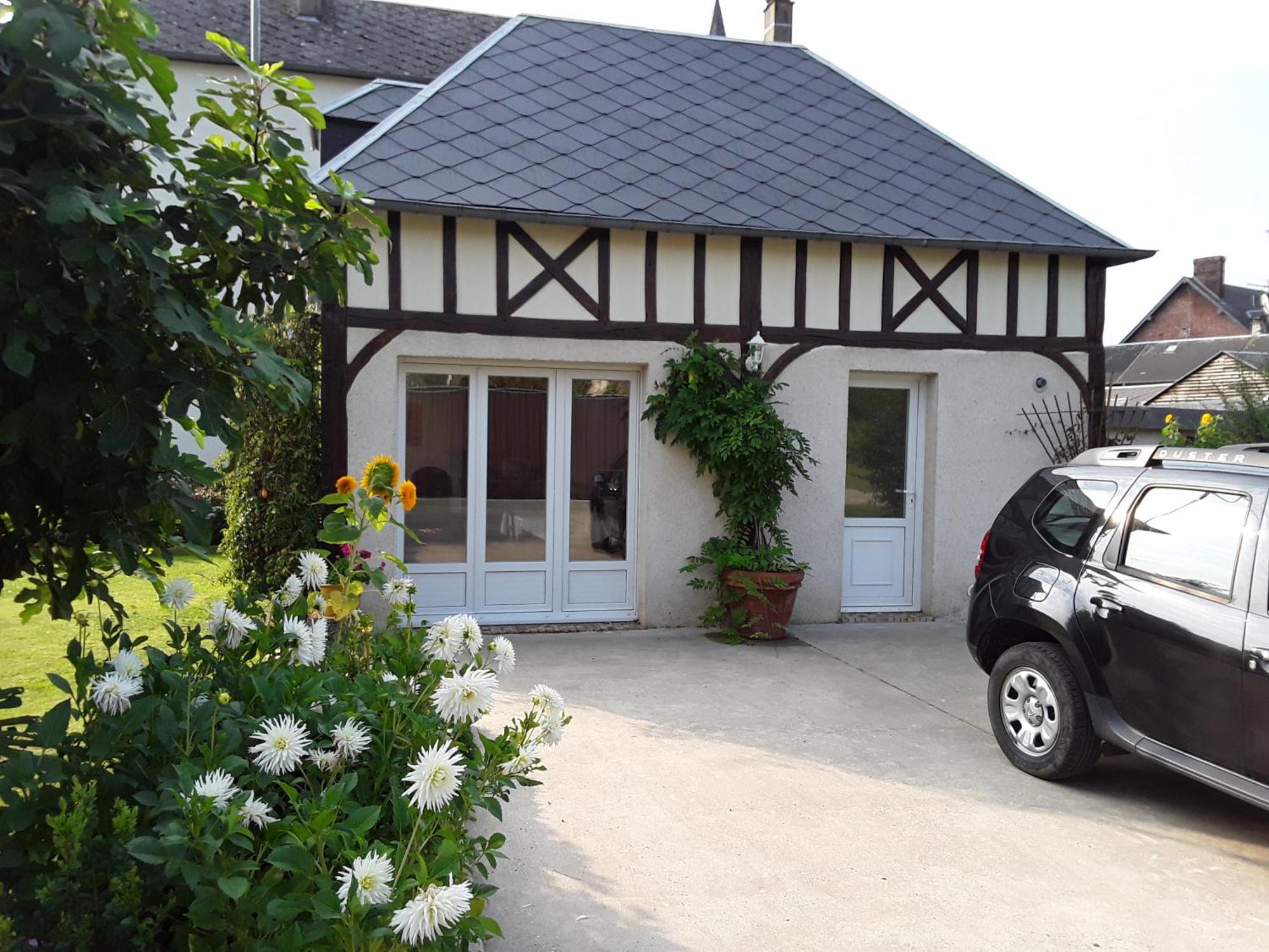 Maison Serquigny Exterior foto